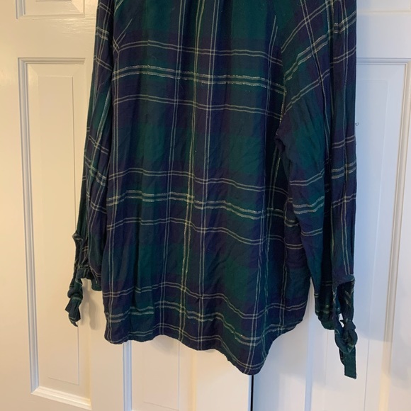 Blue and Green plaid top - Picture 2 of 6
